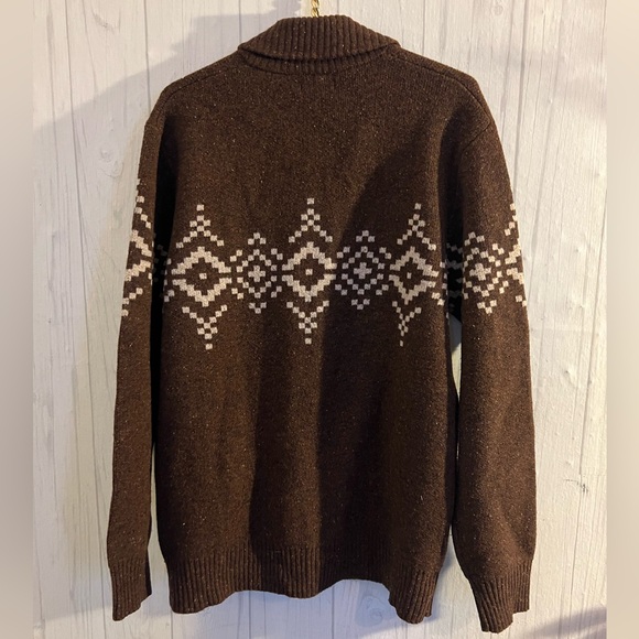 Bridge & Burn Men's Geometric Pattern Cardigan in Brown and Cream - Picture 2 of 9